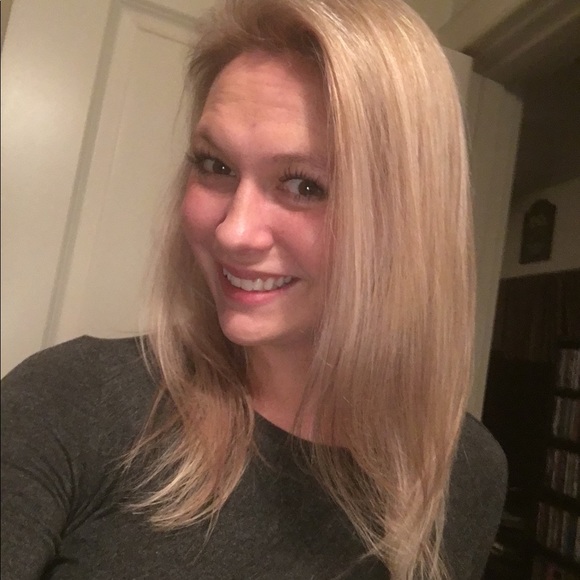 Meet your Posher, Sara - Picture 1 of 1